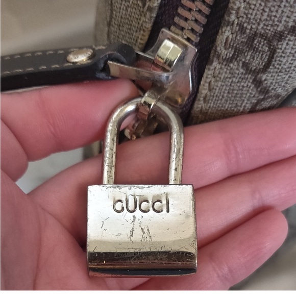 Gucci Monogram Canvas Briefcase Bag with Lock and Key - Picture 7 of 11